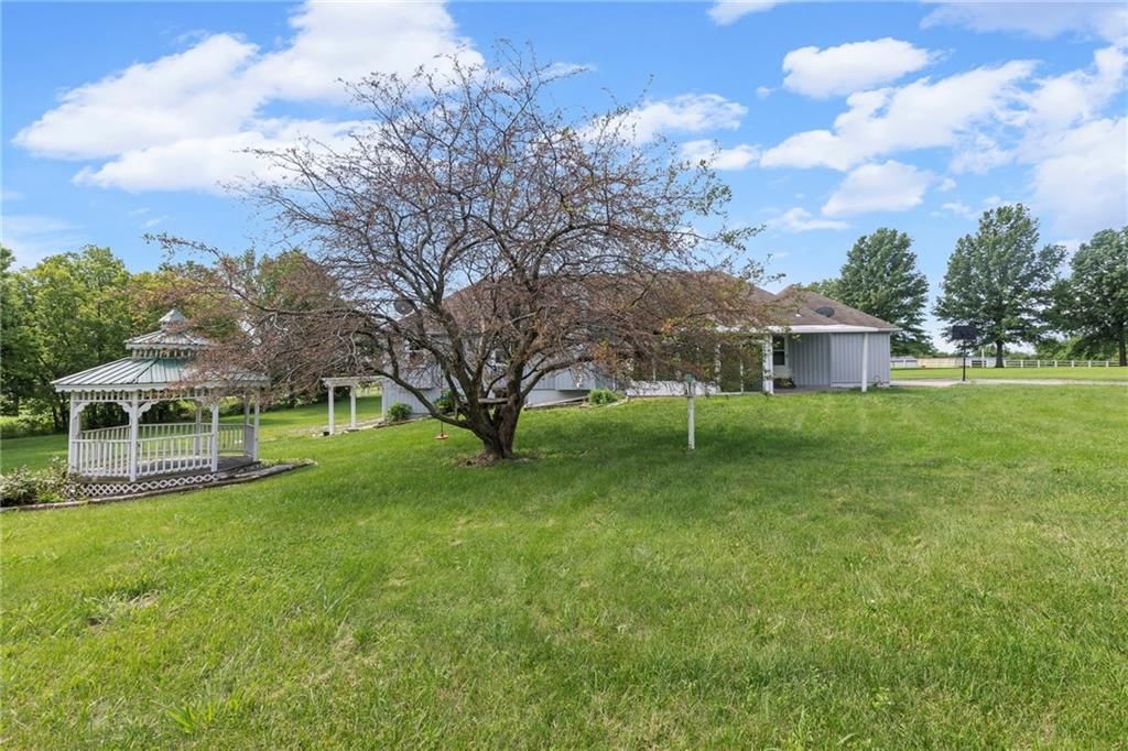 31508 E Truman Road — photo 53