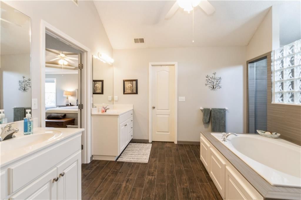 21602 W 100 Street — photo 18