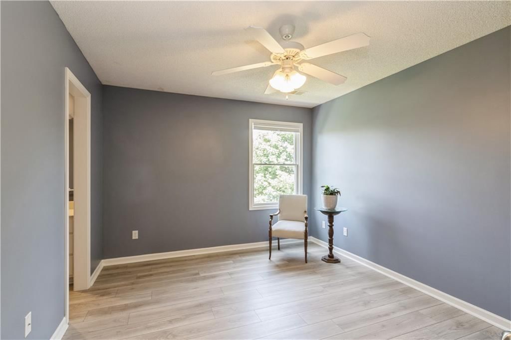 21602 W 100 Street — photo 23