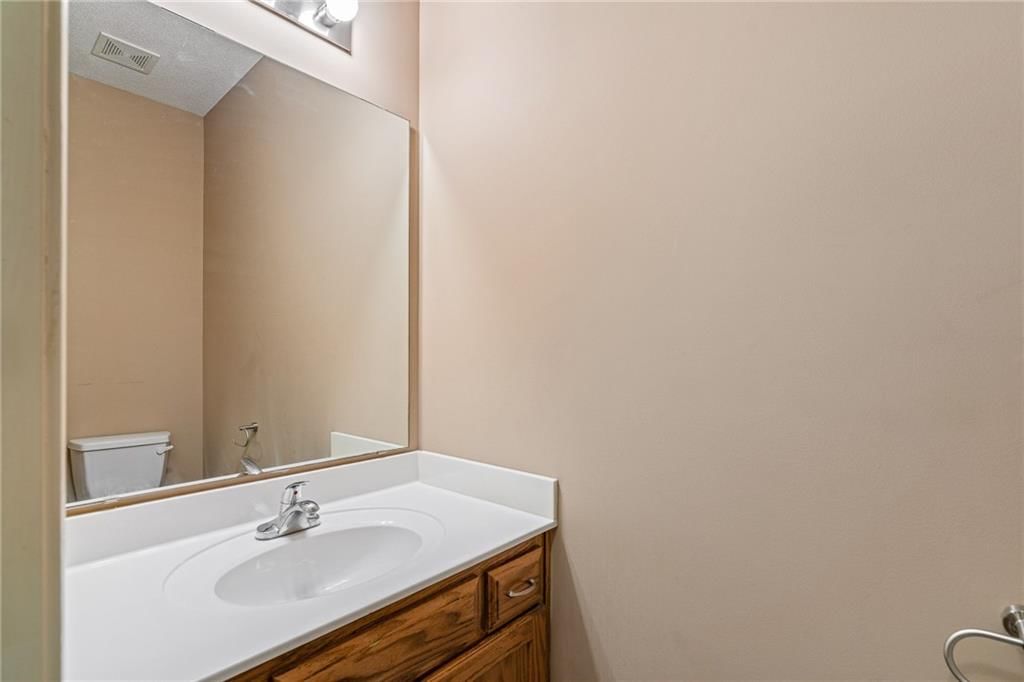 20496 W 220th Terrace — photo 17