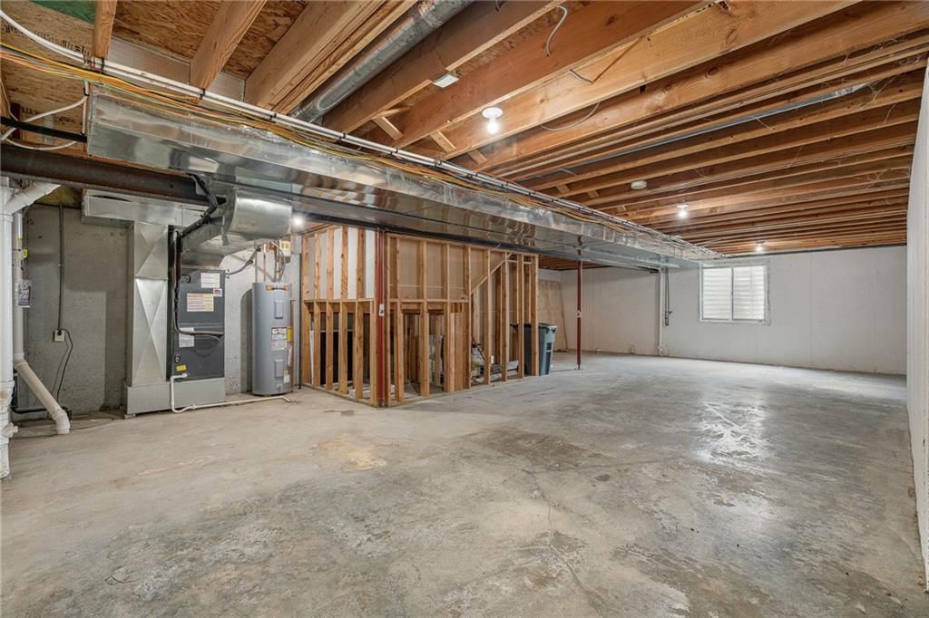 20496 W 220th Terrace — photo 30