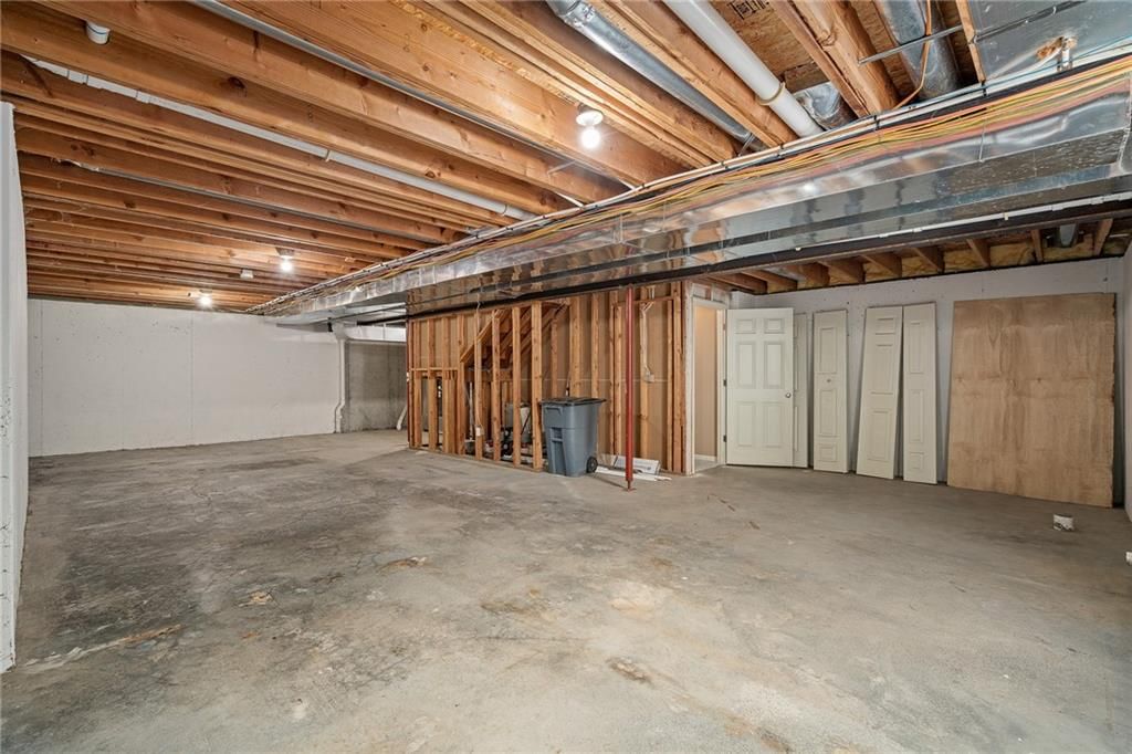 20496 W 220th Terrace — photo 31
