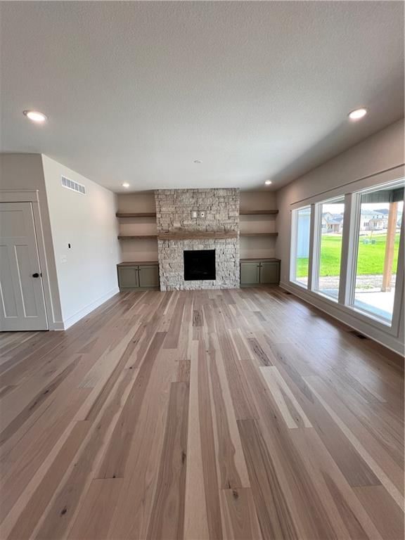 16360 Spring Valley Street — photo 10