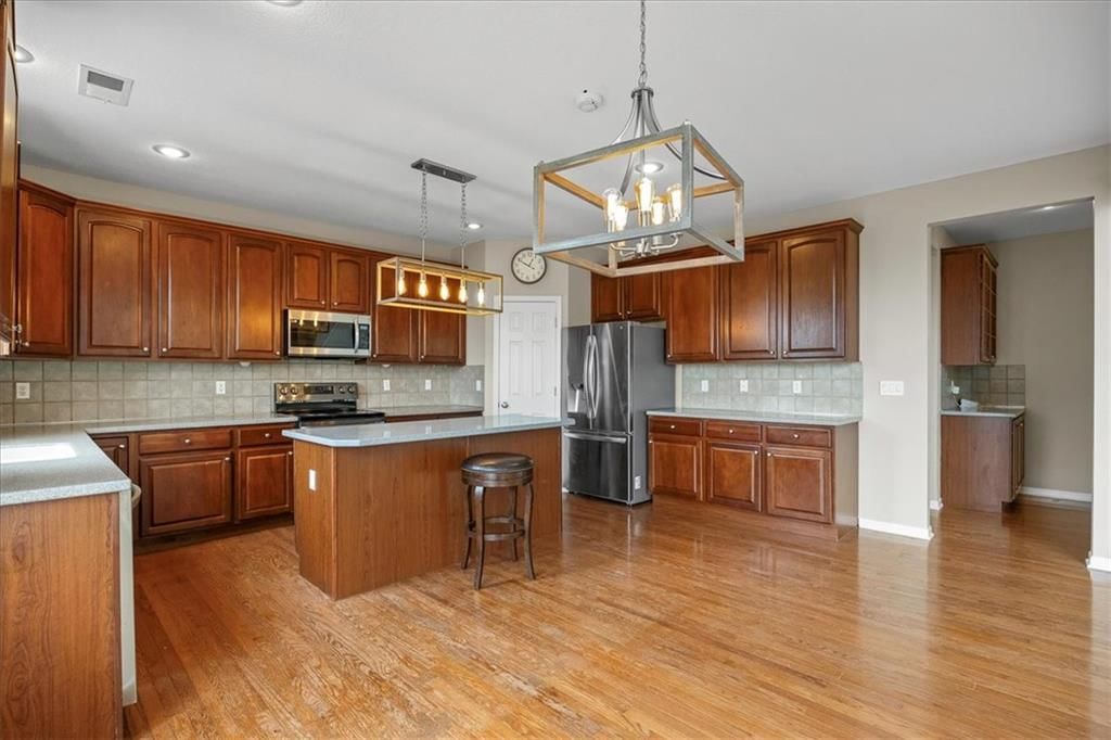 23600 W 93rd Street — photo 11
