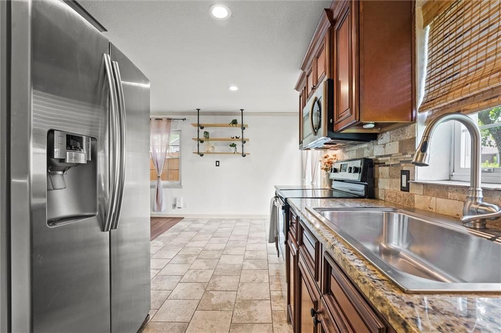 507 NE 44TH Street — photo 22