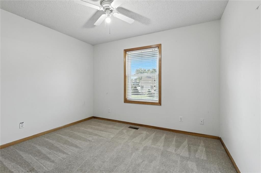 414 Regency Park Street — photo 21