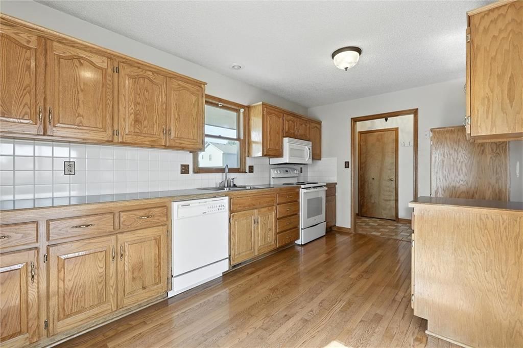 414 Regency Park Street — photo 8