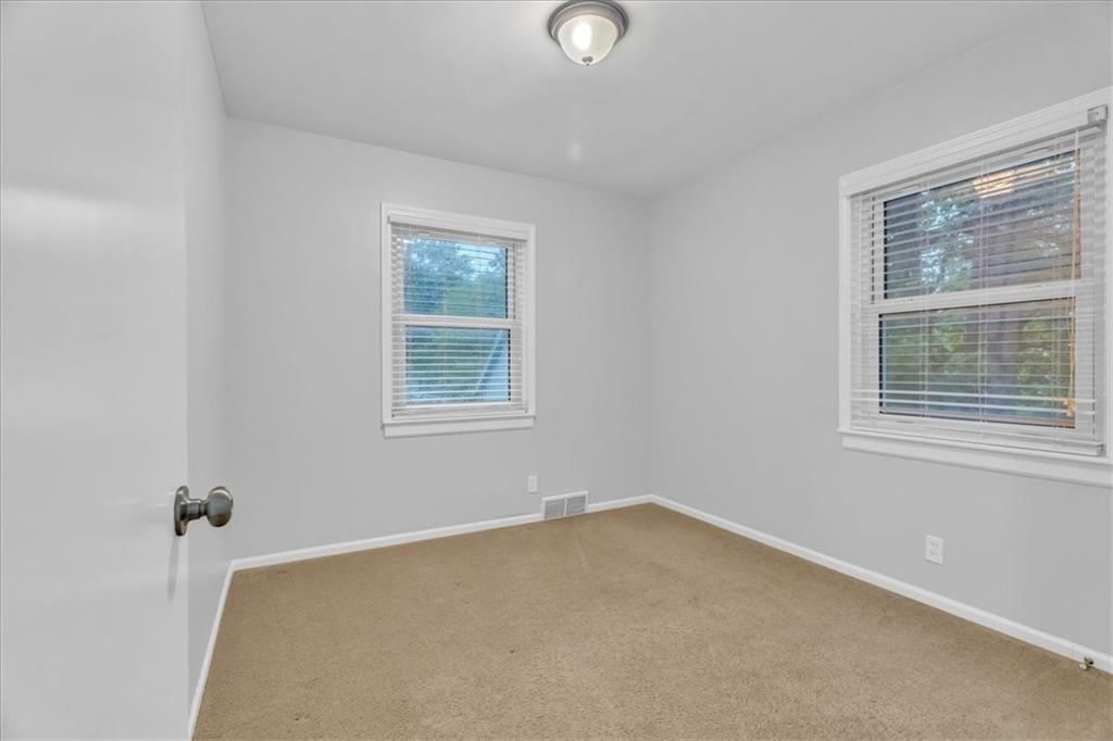 7538 Locust Street — photo 17