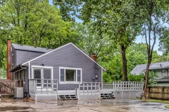 7538 Locust Street — photo 25