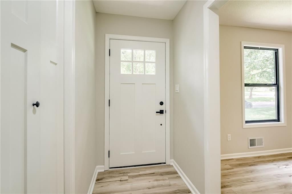 103 Manor Drive — photo 3