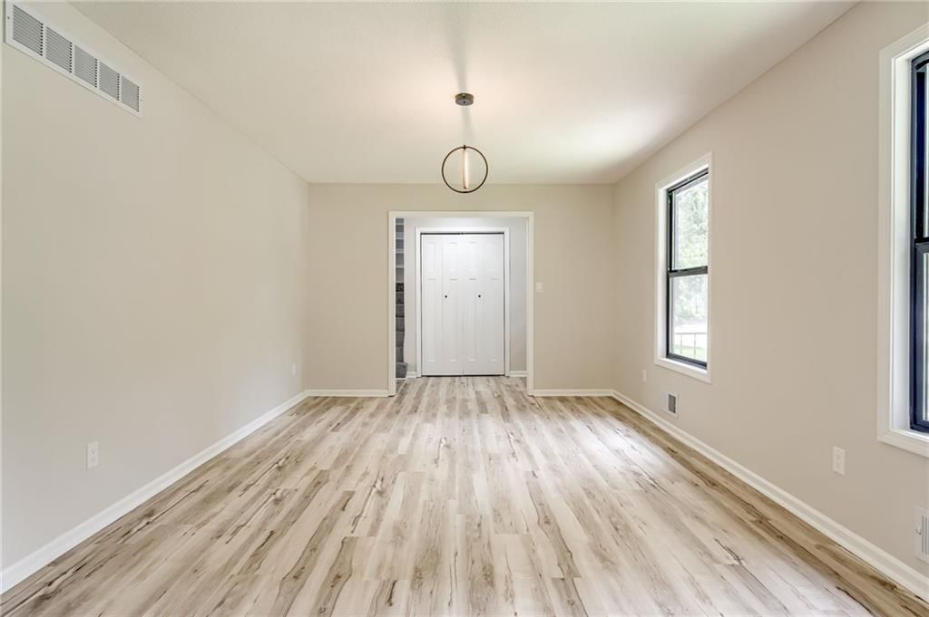 103 Manor Drive — photo 4