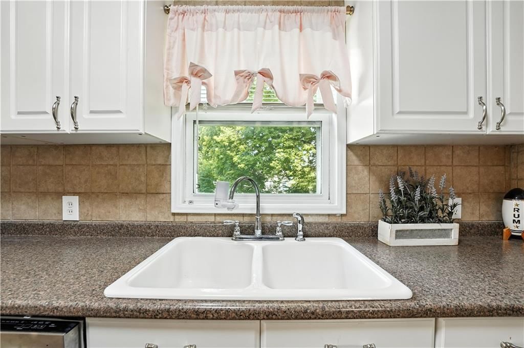 5213 Linden Street — photo 11