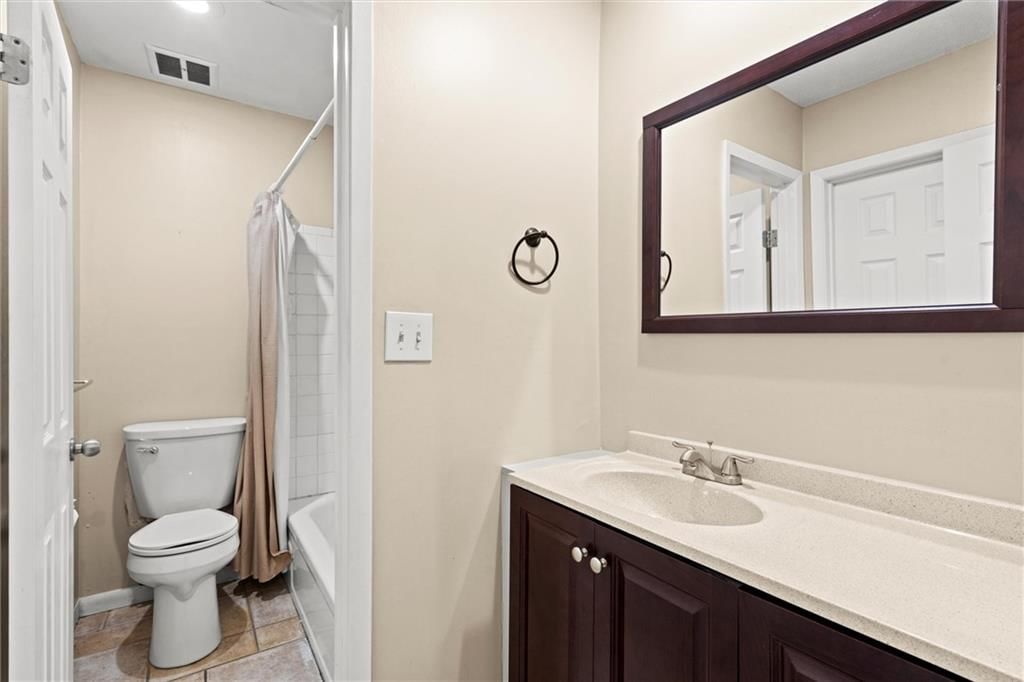 8620 W 109TH Street — photo 16