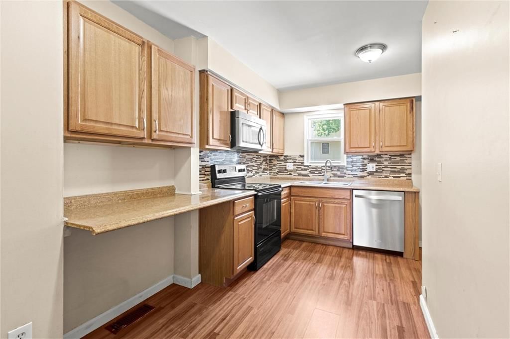 8620 W 109TH Street — photo 9
