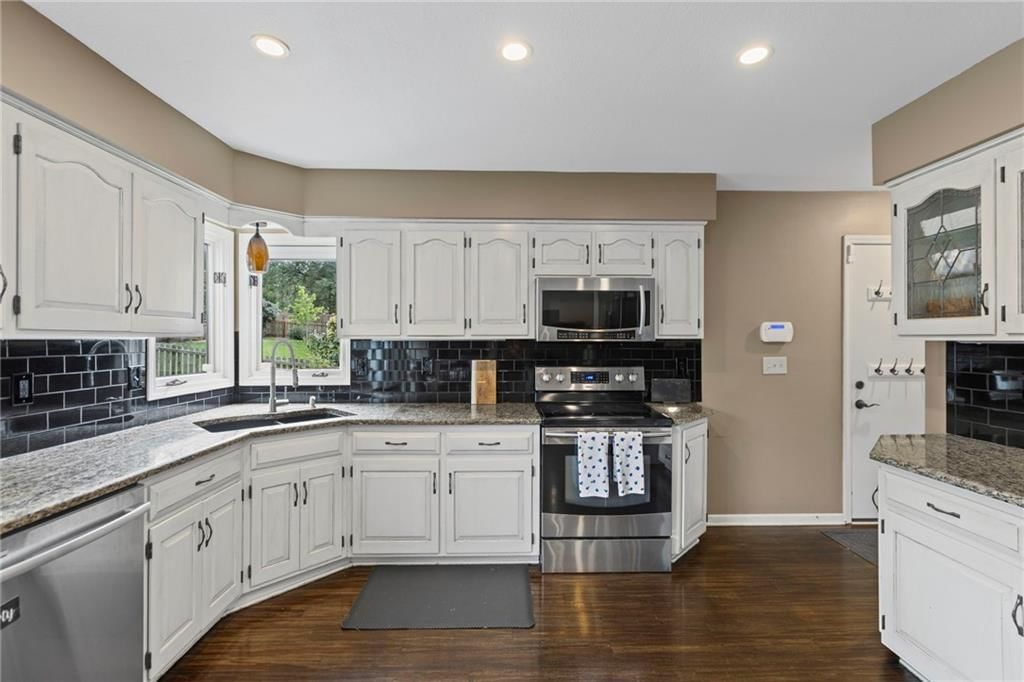 11425 MARTY Street — photo 20