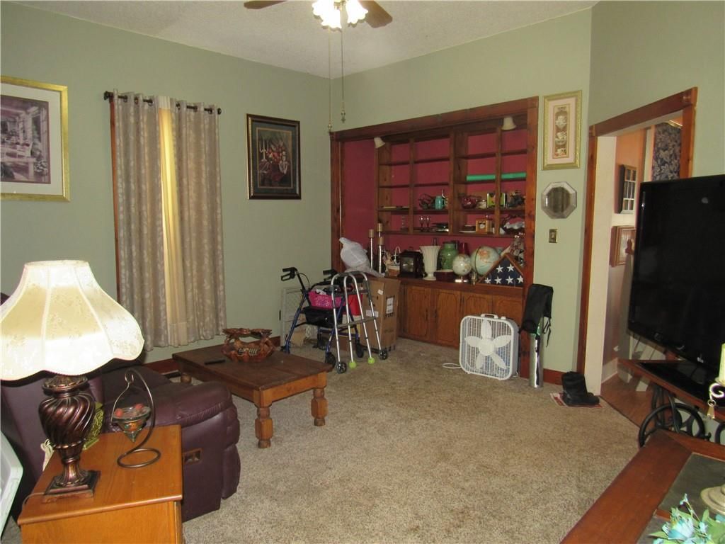 402 N Independence Street — photo 17