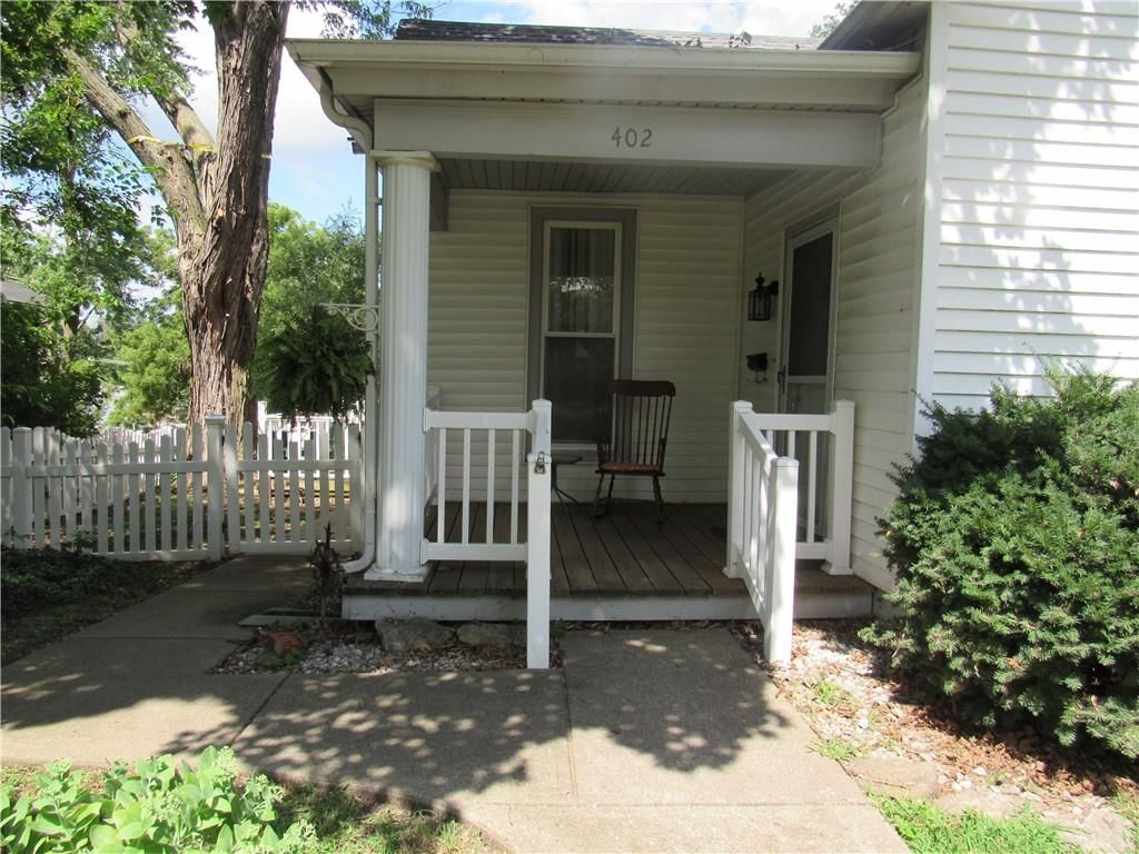 402 N Independence Street — photo 3