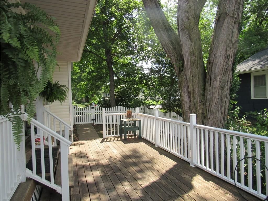 402 N Independence Street — photo 4