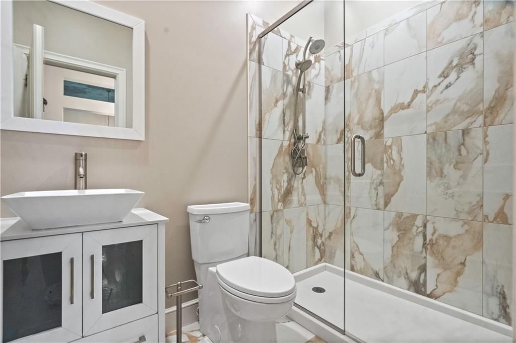 432 S Shore Drive — photo 43