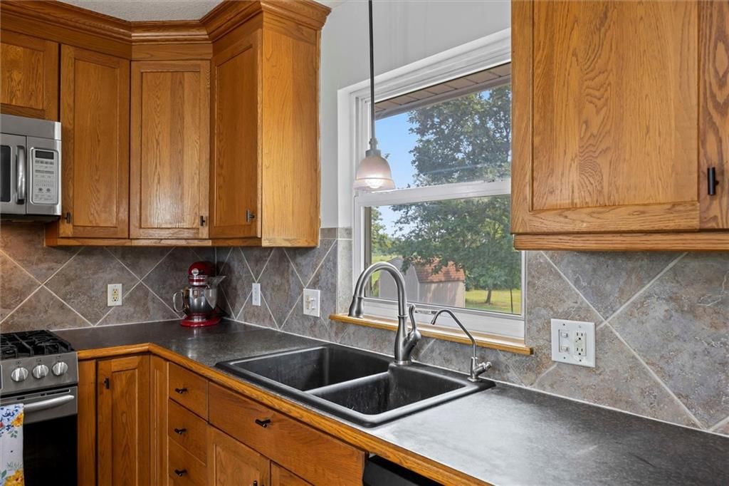 16409 E 289 Street — photo 14