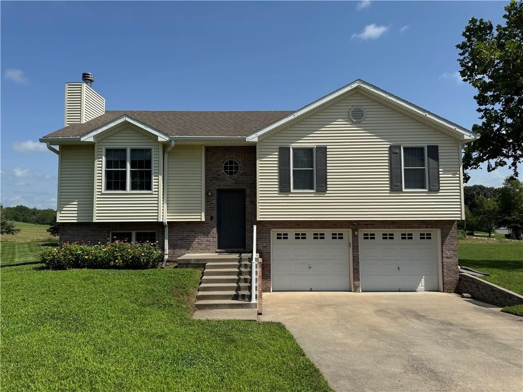 103 SW 95th Road, Warrensburg, MO