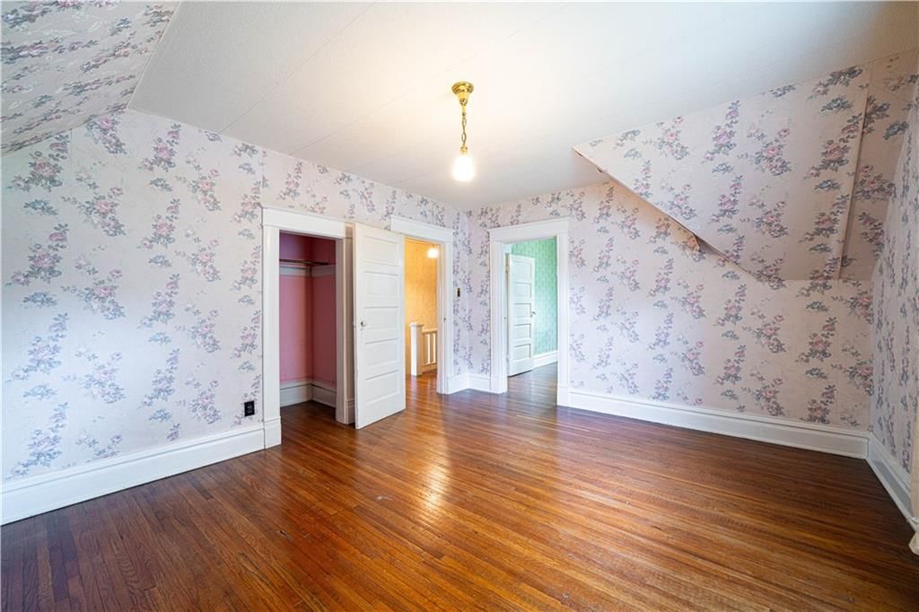 1004 E 2ND Street — photo 23