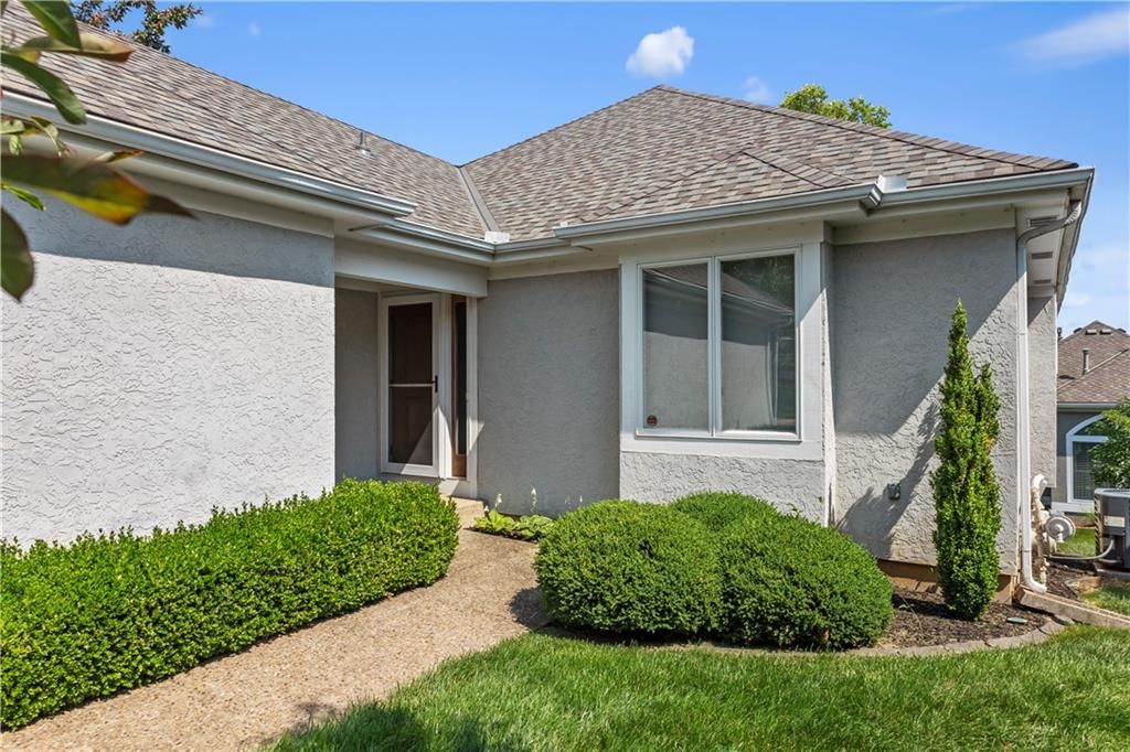 5037 W 120 Terrace — photo 3