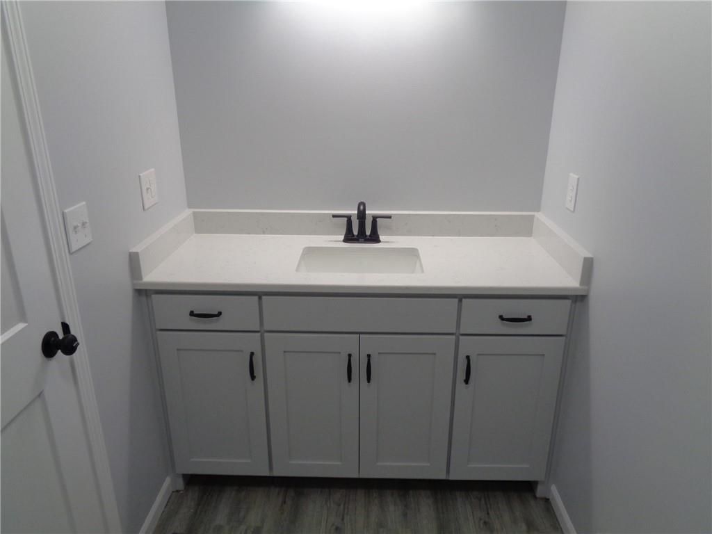 804 N Wright Avenue — photo 23