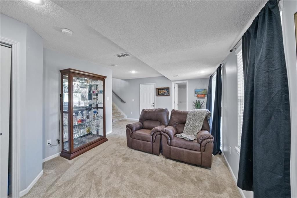 103 N Pecan Street — photo 16