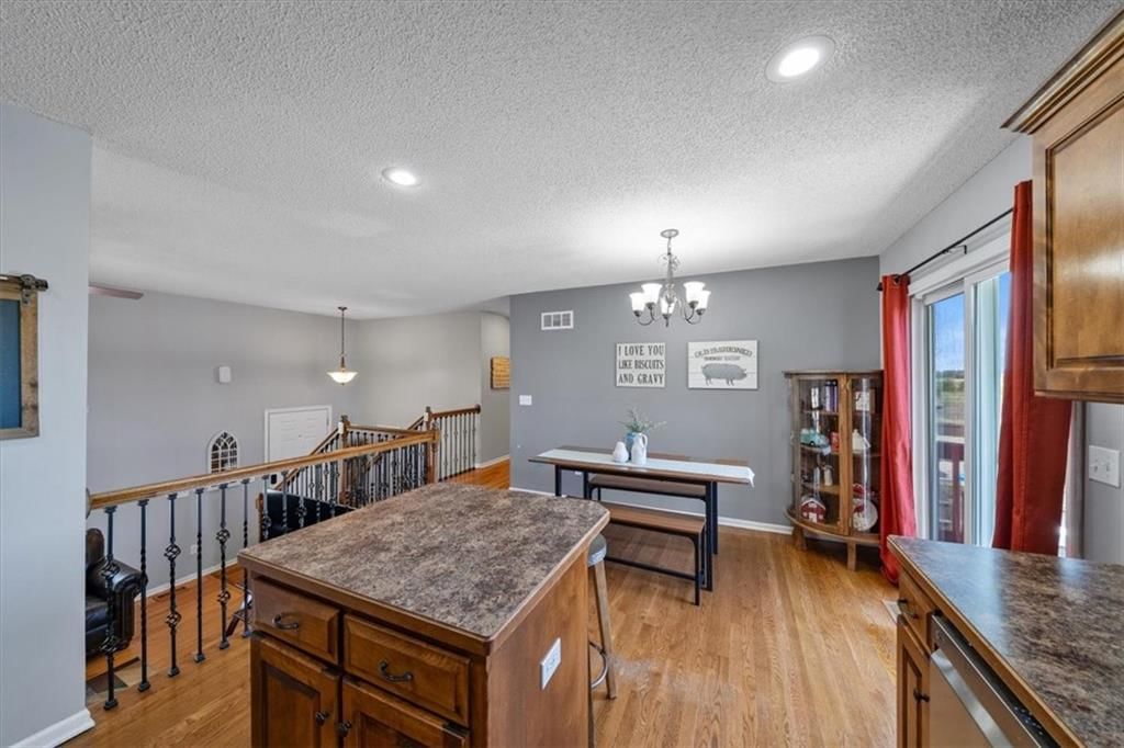 103 N Pecan Street — photo 9
