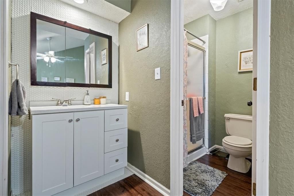5933 Ridgeway Avenue — photo 16