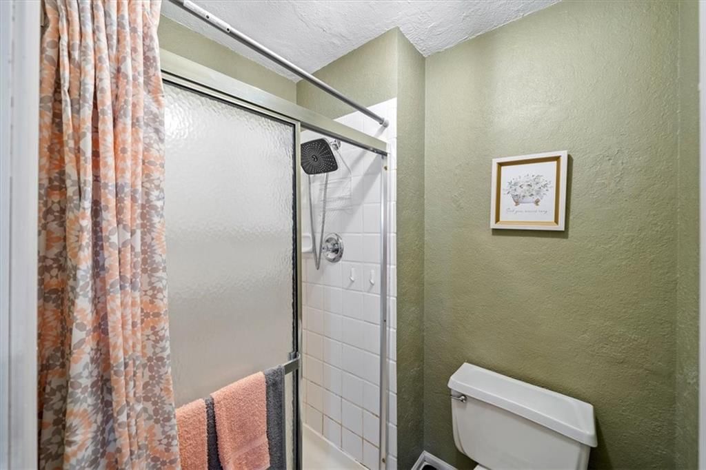 5933 Ridgeway Avenue — photo 17