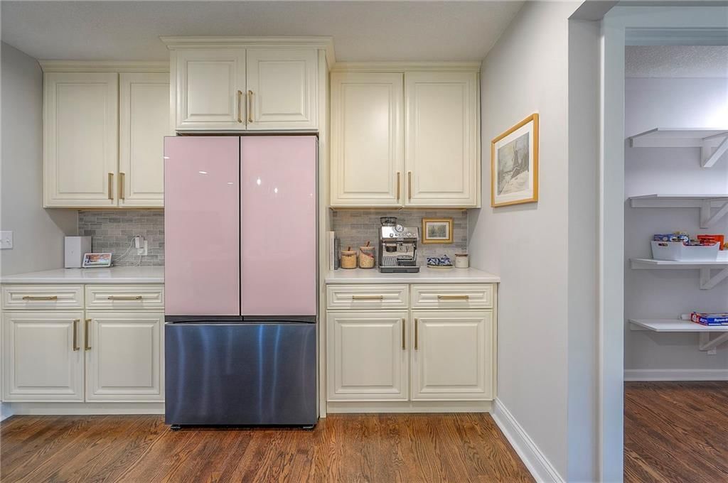9300 Beverly Drive — photo 19