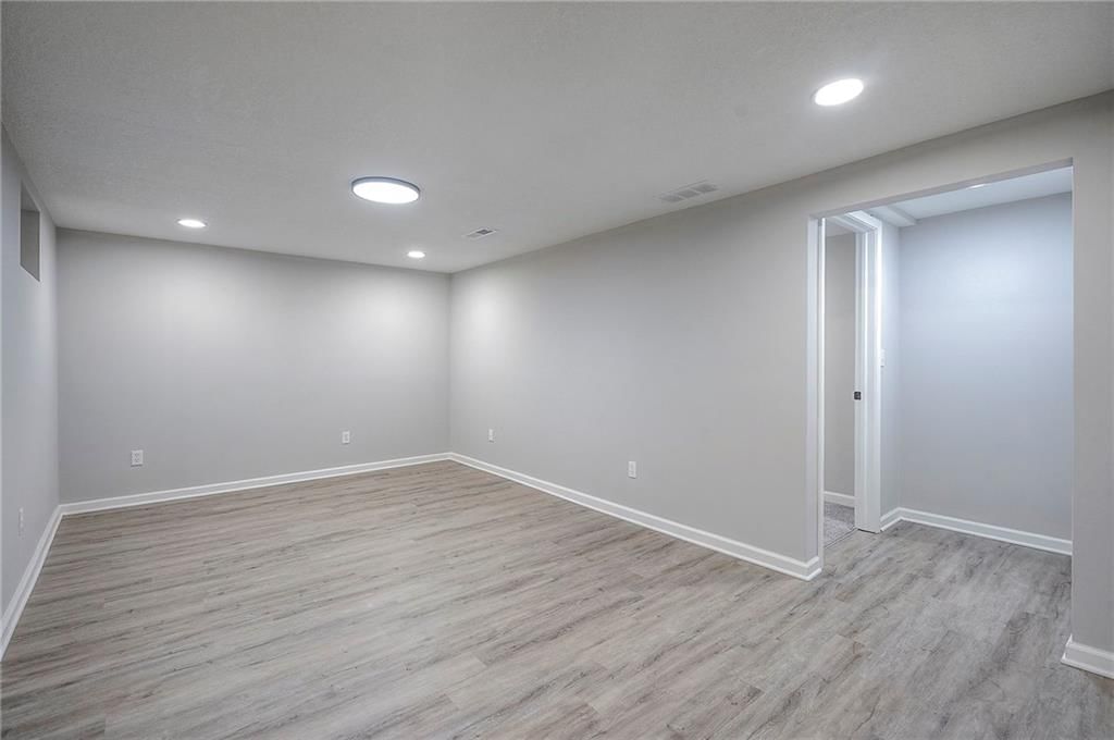 9300 Beverly Drive — photo 43