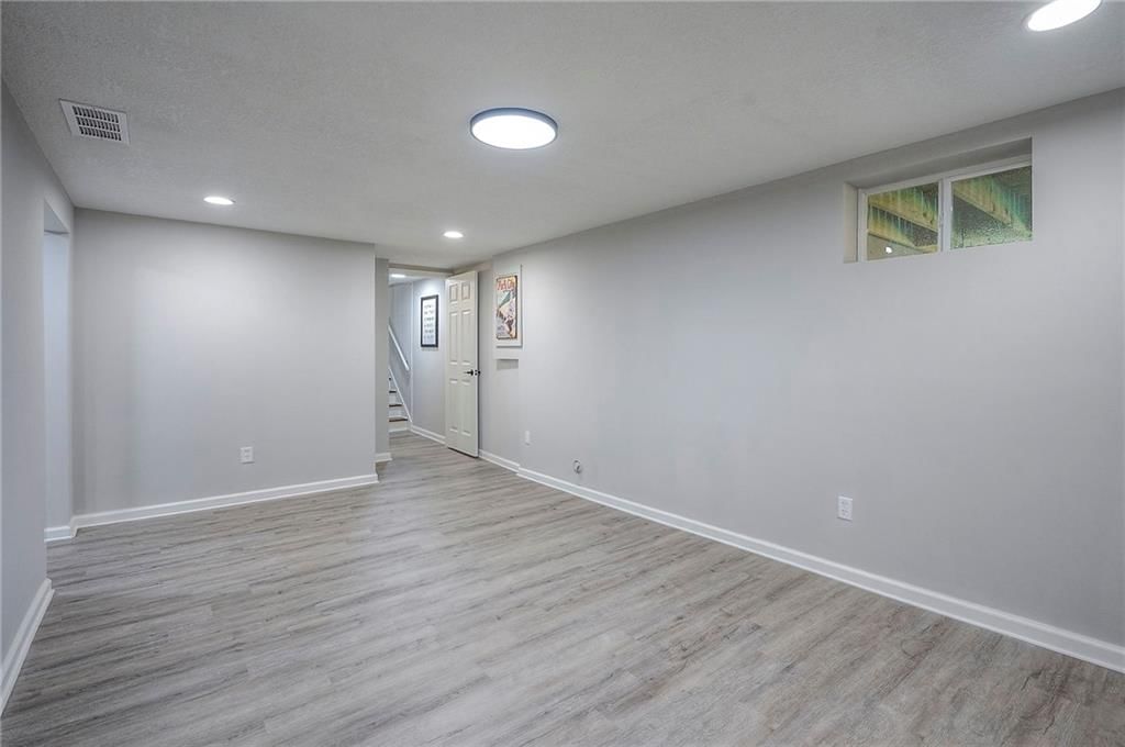 9300 Beverly Drive — photo 45