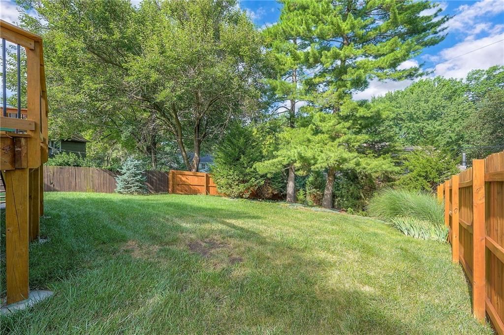 9300 Beverly Drive — photo 47