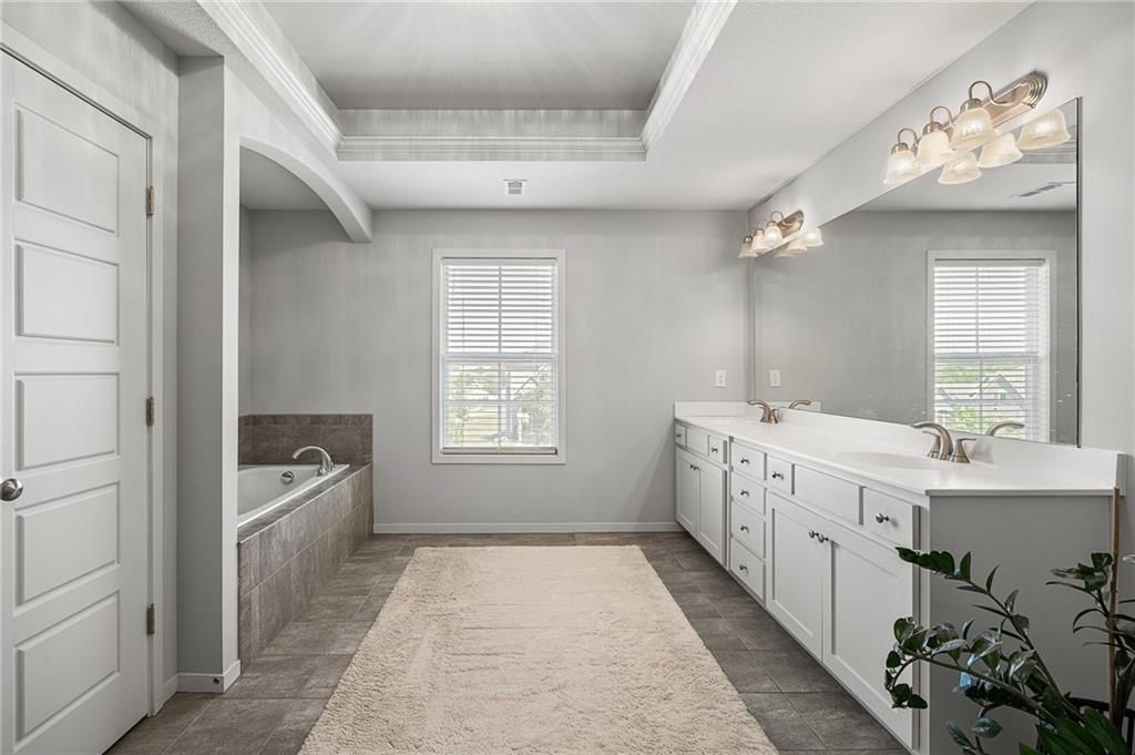 324 S Mesquite Street — photo 28