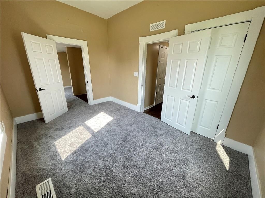 110 W Shawnee Street — photo 16