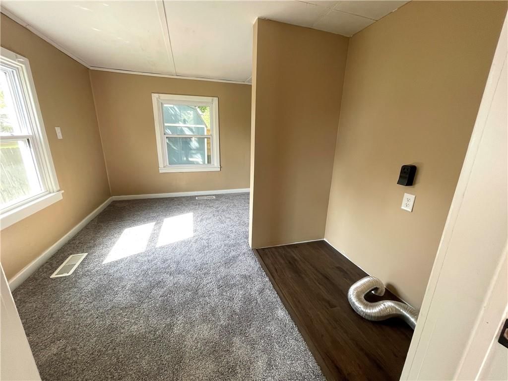 110 W Shawnee Street — photo 18