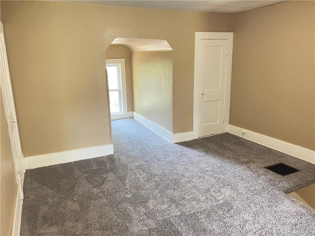 110 W Shawnee Street — photo 32