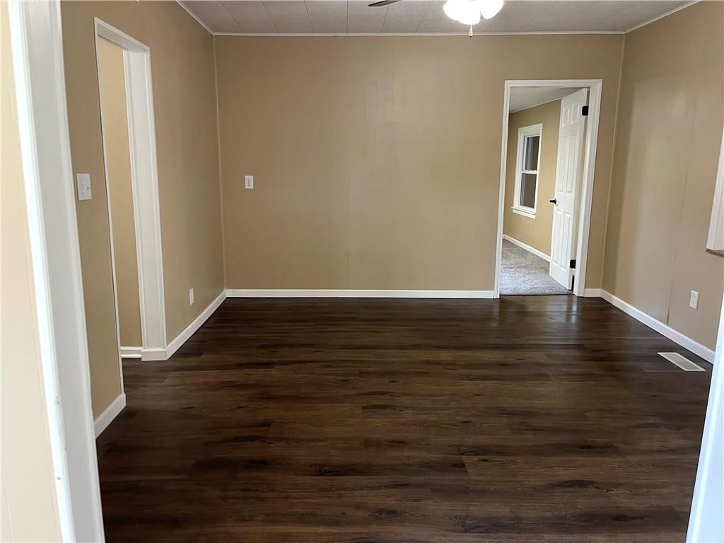 110 W Shawnee Street — photo 8
