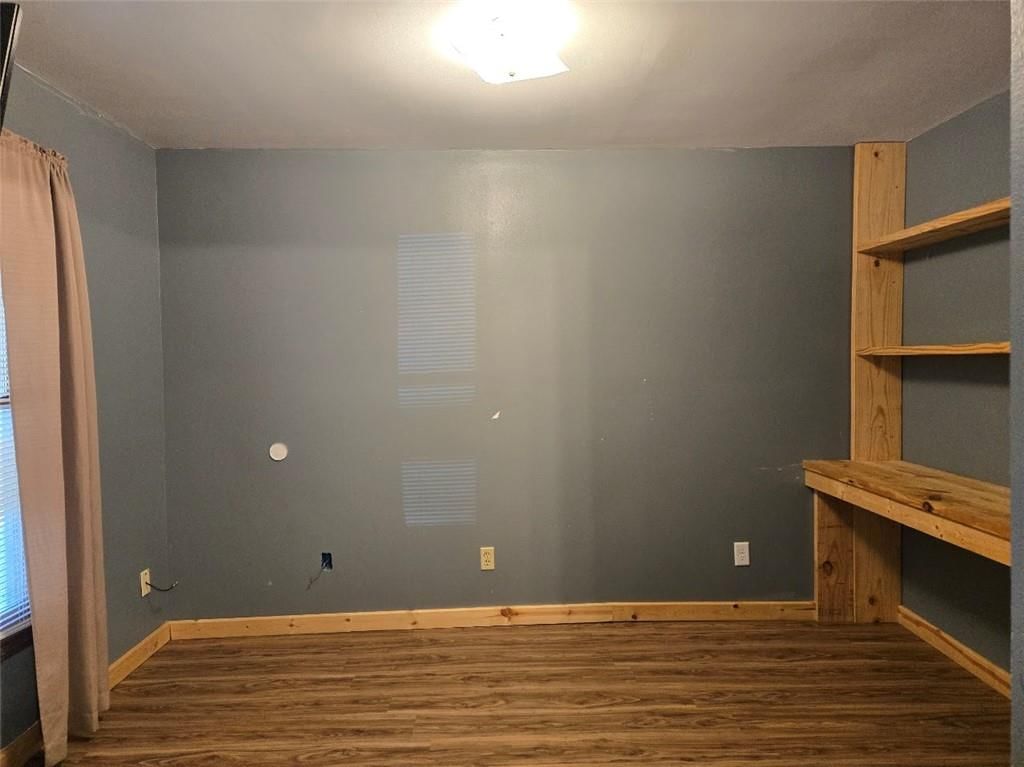 524 W 2nd Street — photo 11