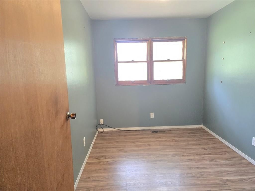 524 W 2nd Street — photo 30