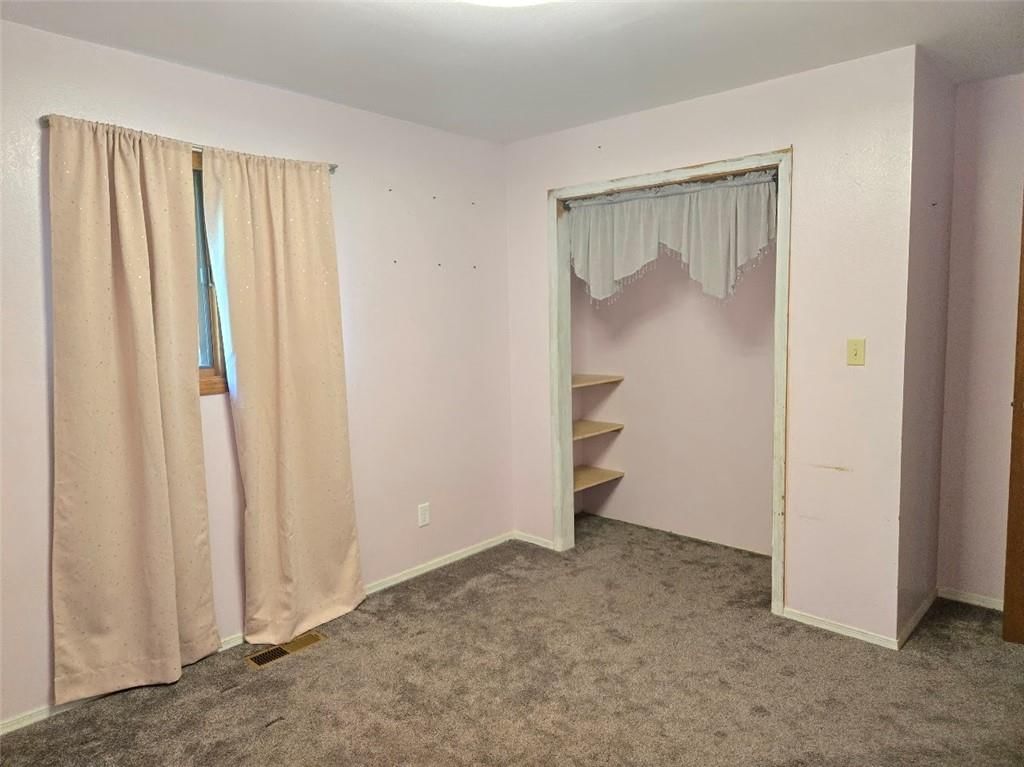 524 W 2nd Street — photo 33
