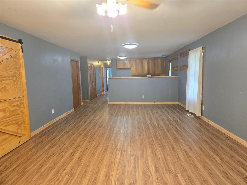 524 W 2nd Street — photo 8