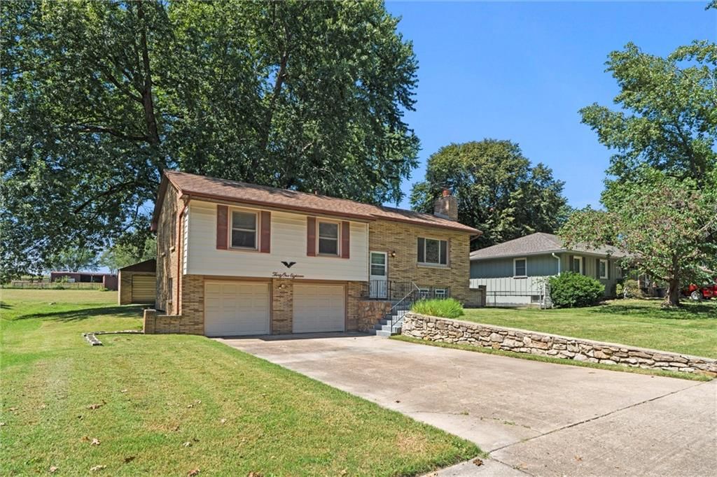 3118 S 56th Terrace — photo 4