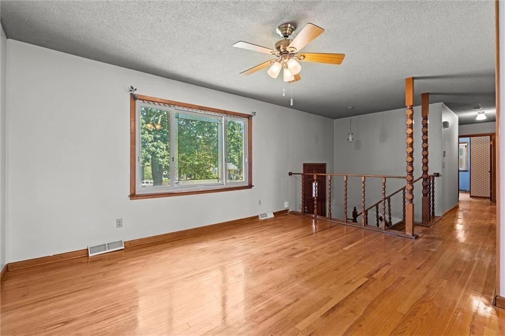 3118 S 56th Terrace — photo 8