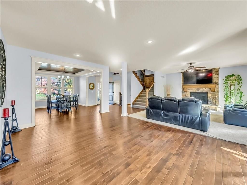 23607 W 52nd Terrace — photo 4