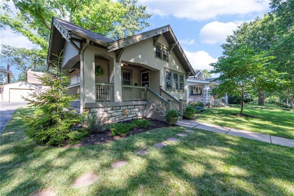 5634 Holmes Street — photo 2