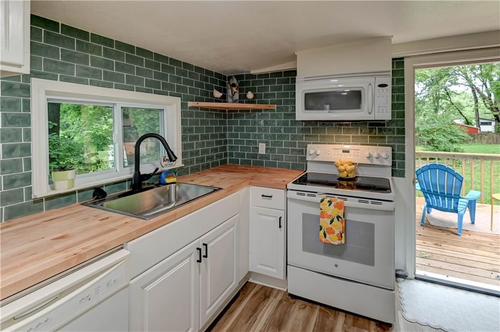1200 E Stone Street — photo 13